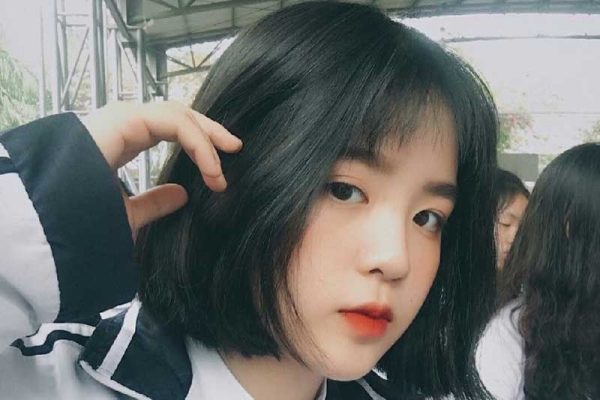 những kiểu tóc đẹp cho học sinh nữ cấp 2